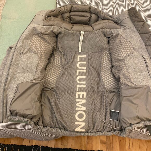 NEW Lululemon WOOL Wunder Puff Jacket, 8 - Picture 3 of 4